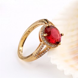 GULICX Fashion Hollow Halo Finger Band Gold-color Ring for Women Oval Garnet Red Crystal red CZ Engagement Jewelry R354
